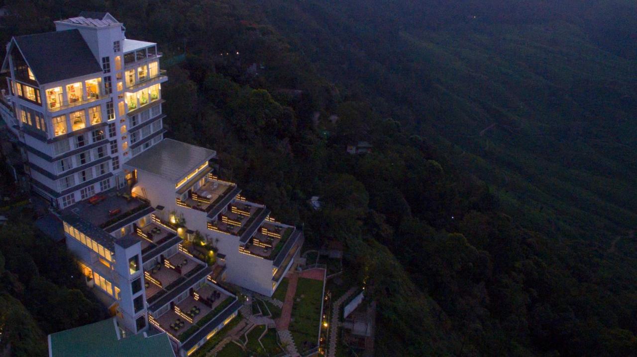 Fragrant Nature Munnar - A Five Star Classified Hotel Екстериор снимка